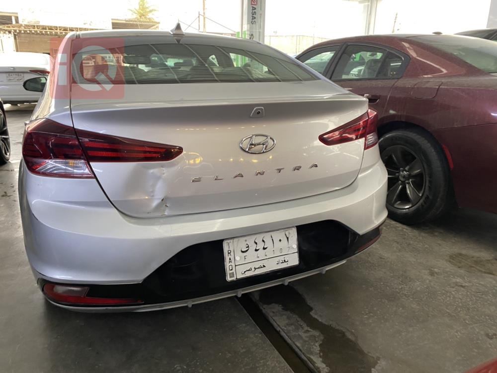 هیوندای ئەلەنترا